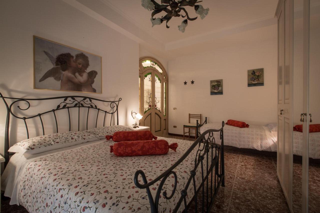 Center Of Near Vatican And Trastevere Garage Included In The Price Place For Jubilee